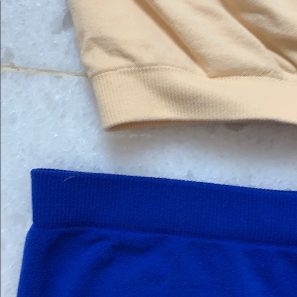 Two Malibu Sugar seamless bandeaus - Picture 2 of 4